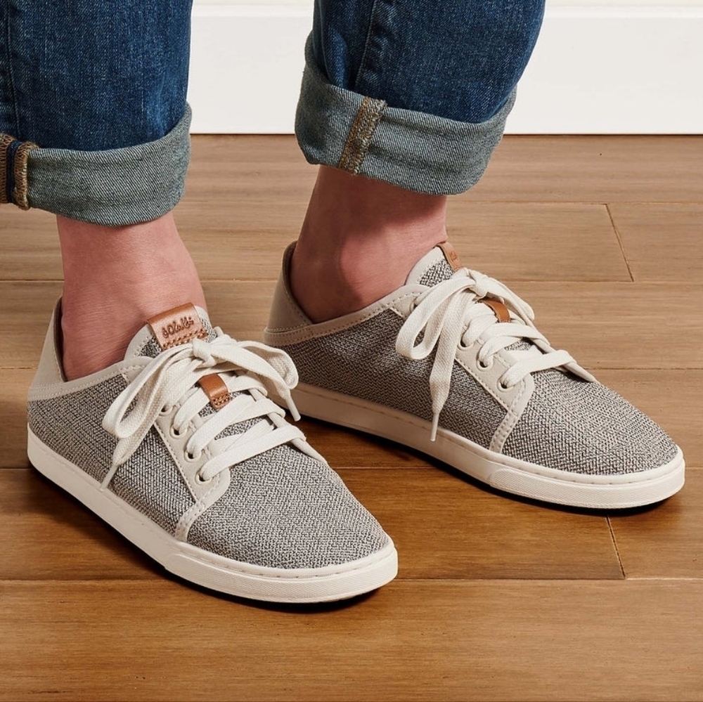 OluKai Pehuea Li Women’s Lightweight Sneakers in Tapa